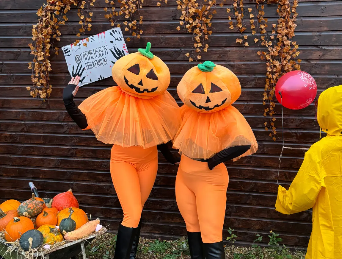 https://beentertained.co.uk/wp-content/uploads/2026/01/Acts-Dancers-Pumpkin-Heads-2.webp